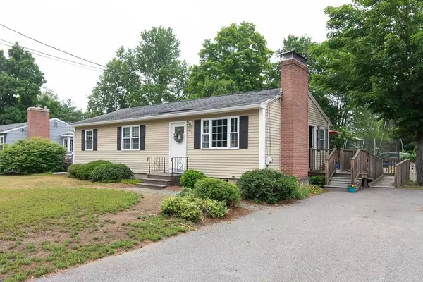 41 Heald St, Pepperell, MA 01463