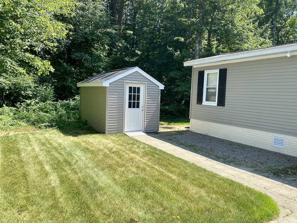 Plainville, MA 02762,8 Shady Lane