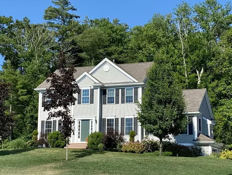 10 Village Rd, Lakeville, MA 02347