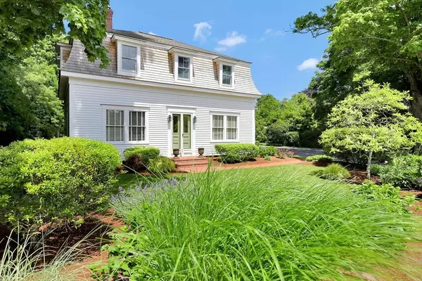 Brewster, MA 02631,2071 Main St