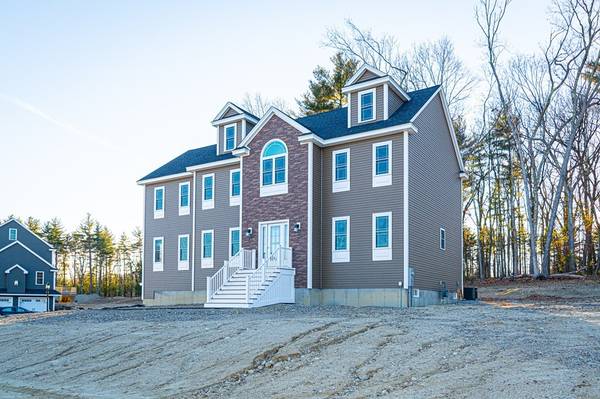 34 Fieldstone Lane, Billerica, MA 01821