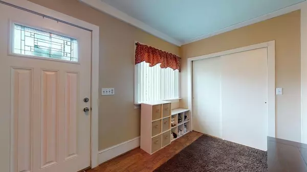 Seekonk, MA 02771,22 Haig Ave