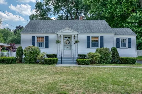 54 Washington Ave, Agawam, MA 01001