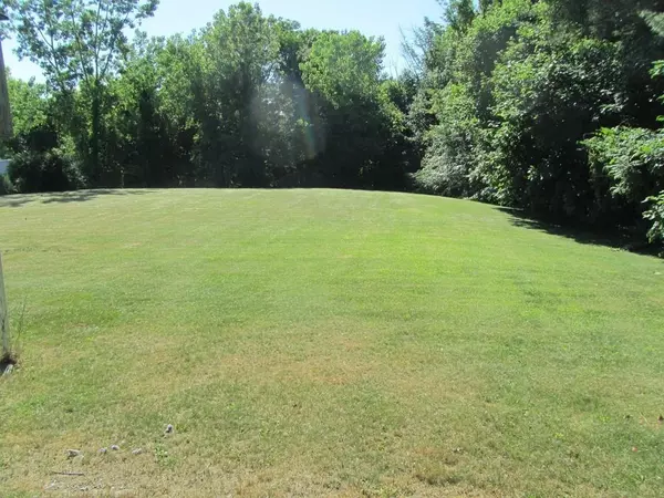 West Boylston, MA 01583,287 Maple St