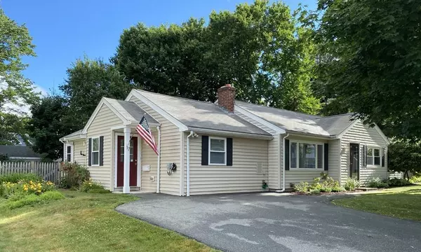 17 Wentworth Road, Natick, MA 01760