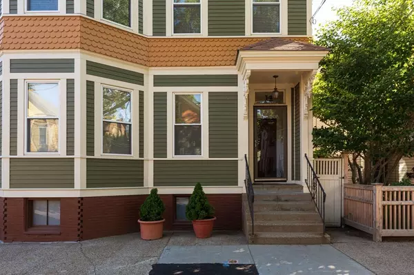 Cambridge, MA 02139,14 Cottage Street #2