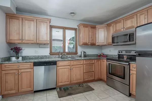 Northbridge, MA 01588,68 Sherry St