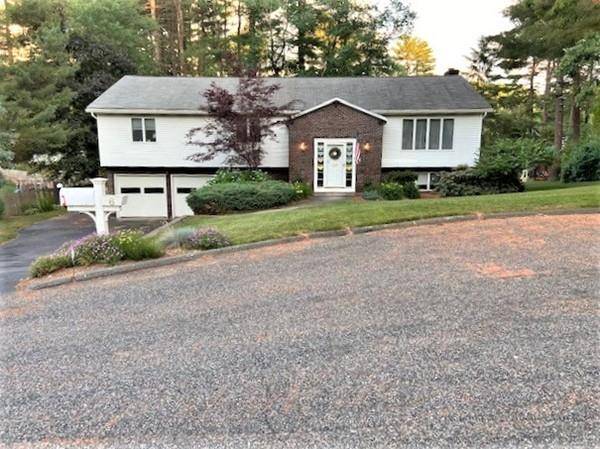 6 David Cir, Walpole, MA 02081