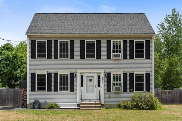 669 School Street, Winchendon, MA 01475