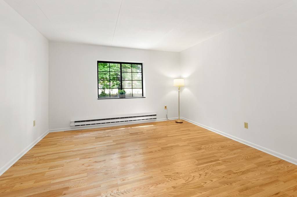 Belmont, MA 02478,100 Lexington St. #B4