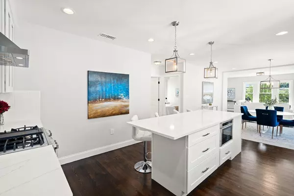 Arlington, MA 02474,24 Foster St #2