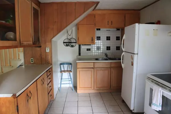 Lancaster, MA 01523,29 Bennett Lane