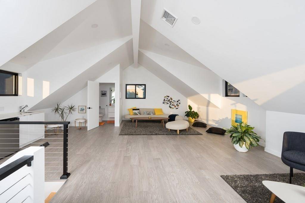 Quincy, MA 02171,8 Ocean Avenue