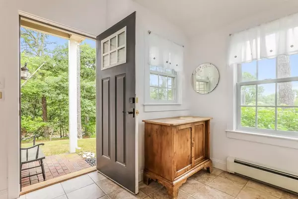 Brewster, MA 02631,95 Holly Ave.