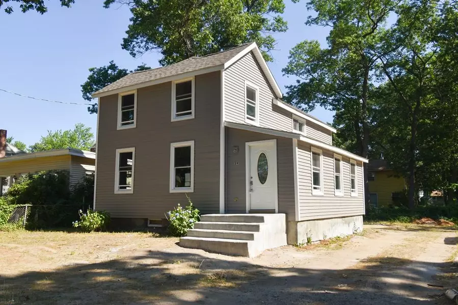 39 Goldenrod St, Springfield, MA 01109