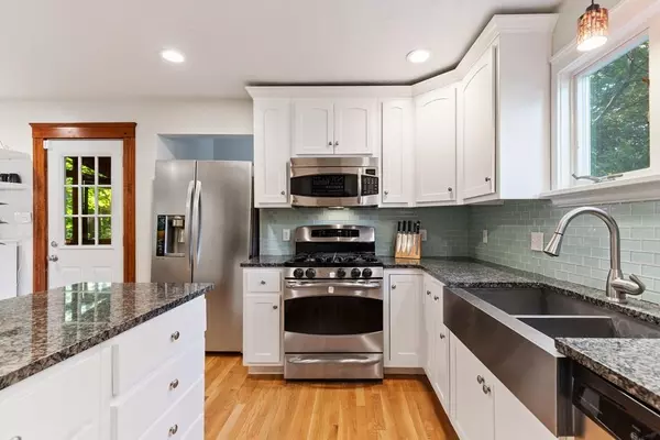 Sharon, MA 02067,42 Norwood St.