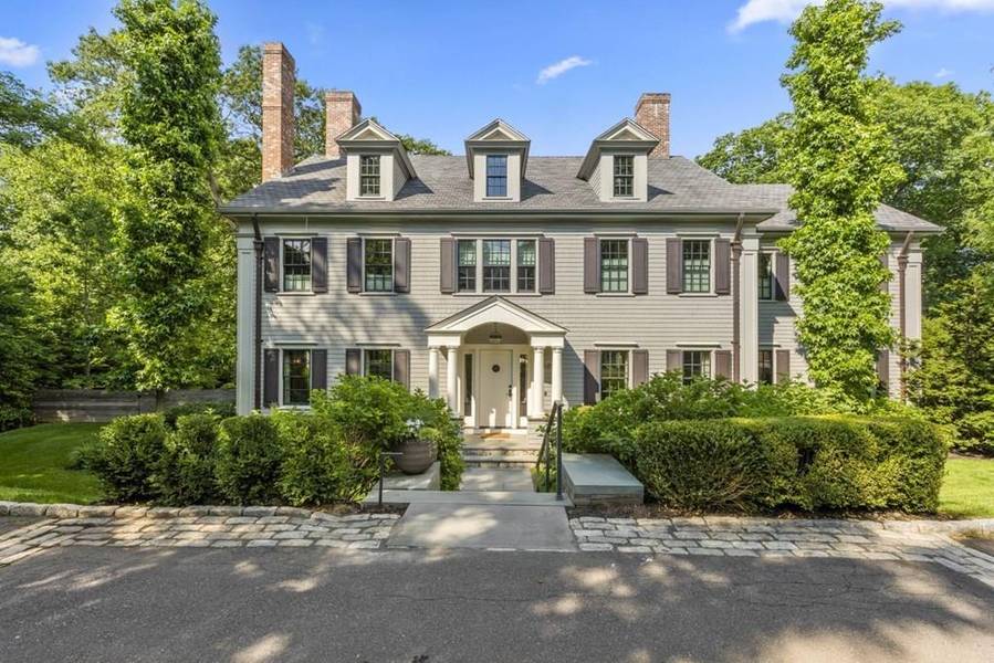 60 White Oak Rd, Wellesley, MA 02481