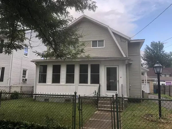 67 Warrenton St, Springfield, MA 01109