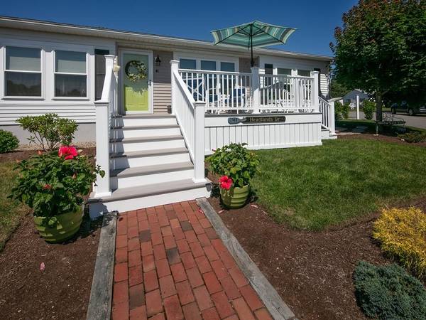 Plymouth, MA 02360,41 Headlands Dr