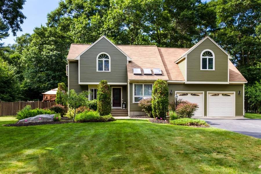 6 Susan Dr, Berkley, MA 02779