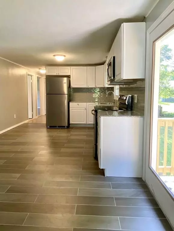 Springfield, MA 01129,24 Vincent St