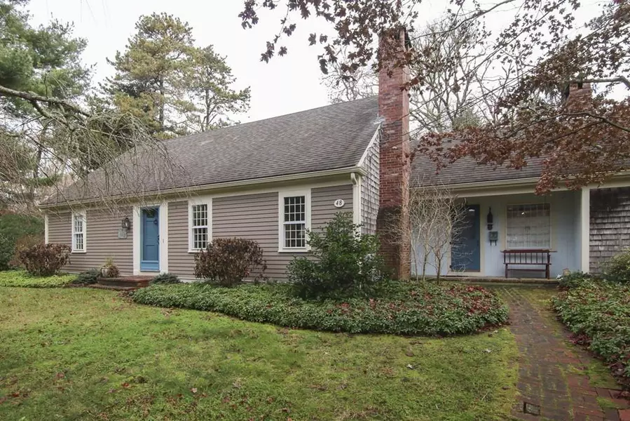 48 Gilbert Ln, Harwich, MA 02646