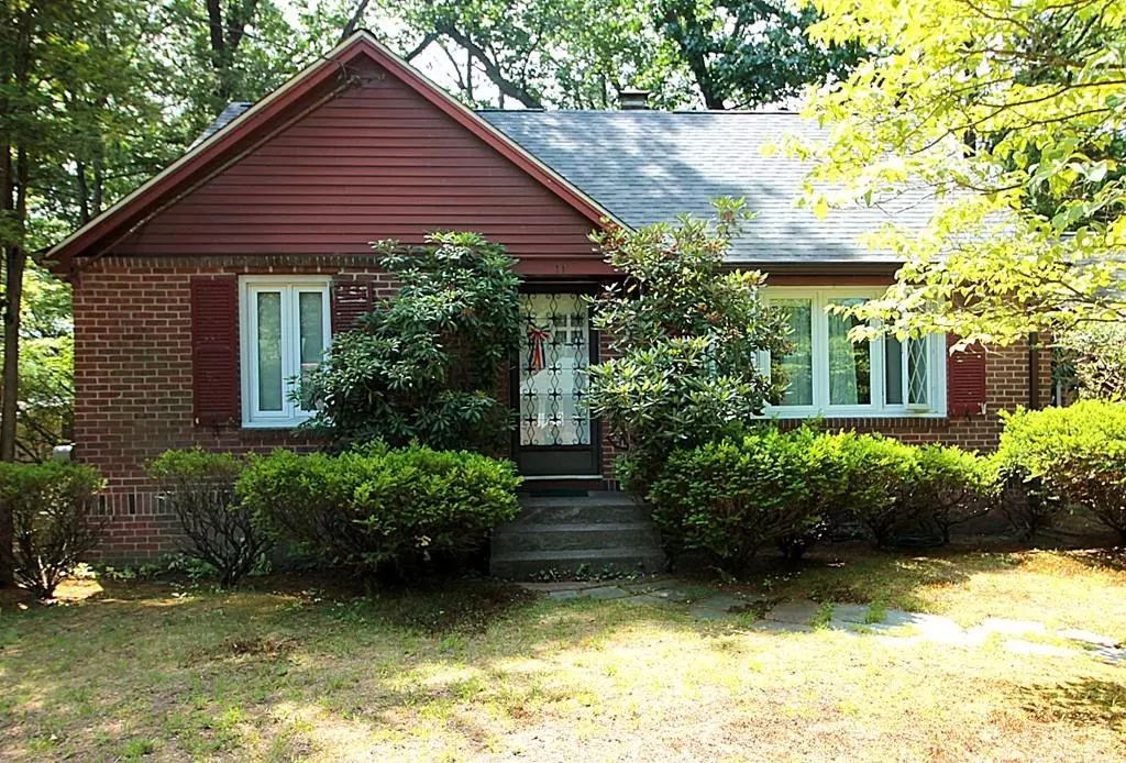 Springfield, MA 01109,11 Carnarvon Cir