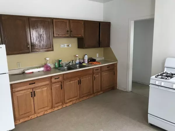 Springfield, MA 01105,15 Cedar St