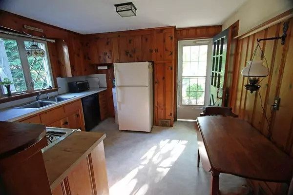 West Springfield, MA 01089,37 Park Drive