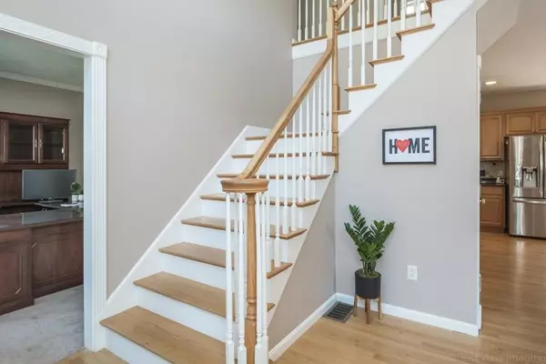 Sturbridge, MA 01566,26 Audubon Way