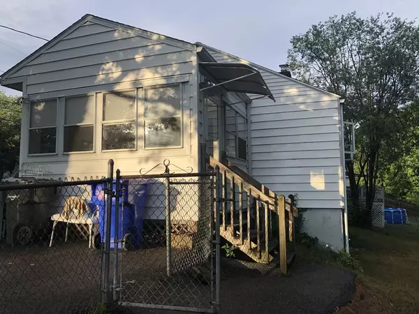 Springfield, MA 01109,165 Navajo Rd