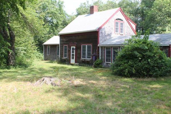 78 Winnetuxet Rd, Plympton, MA 02367