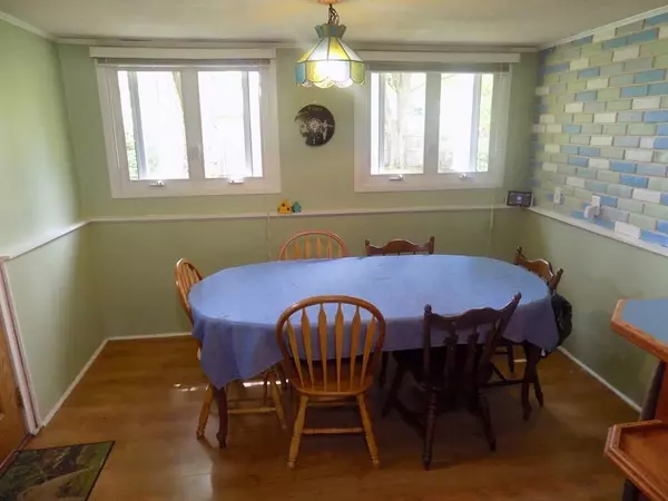 Springfield, MA 01109,718 Bradley