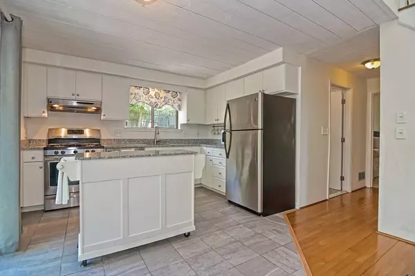 Framingham, MA 01701,135 Elm St