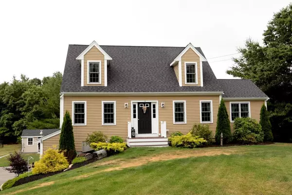 14 Bayberry Lane, Halifax, MA 02338