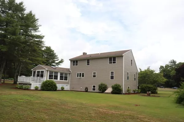 Rochester, MA 02770,113 Pierce St