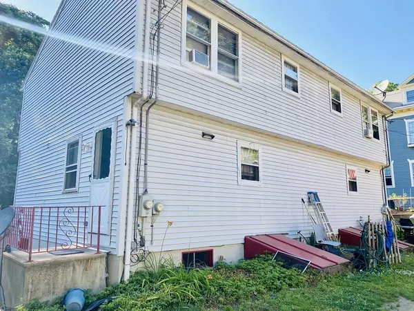 Worcester, MA 01602,24 Haviland St