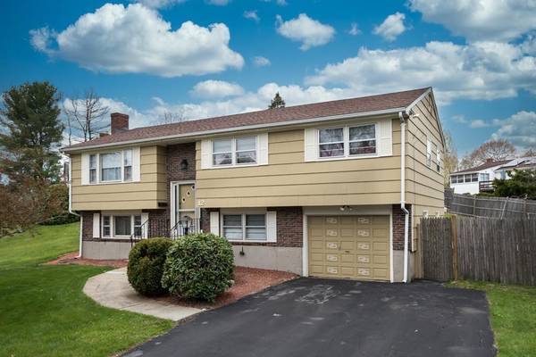 12 Dartmouth Street, Randolph, MA 02368