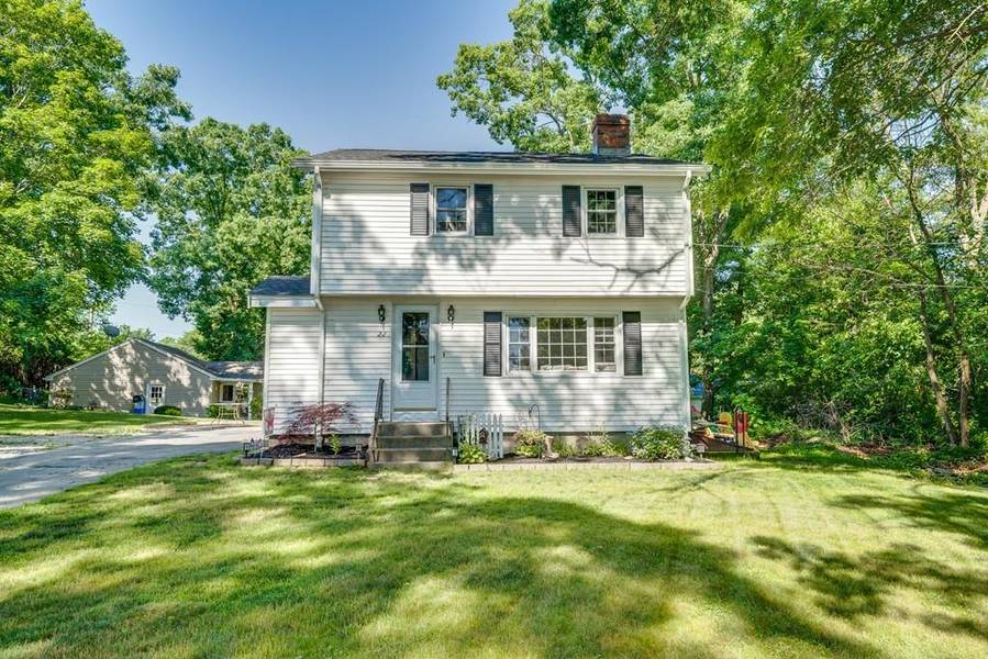 22 Clyde, Blackstone, MA 01504