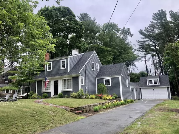 58 High St, Norwell, MA 02061