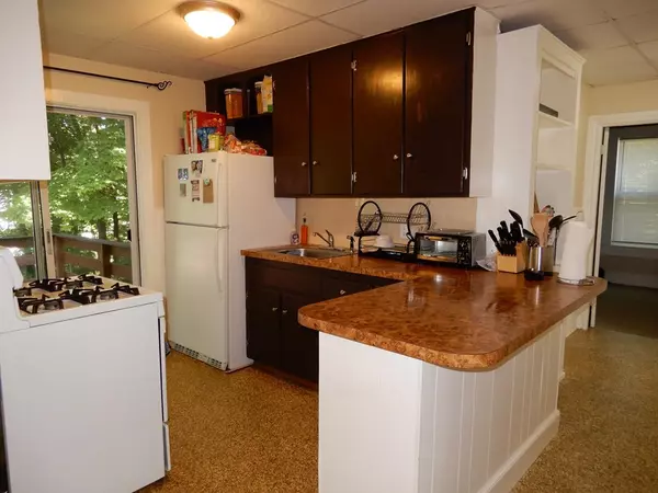 Plainville, MA 02762,56 Pleasant St