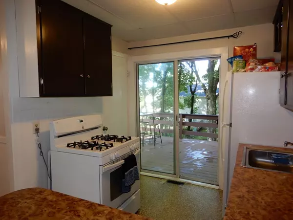 Plainville, MA 02762,56 Pleasant St