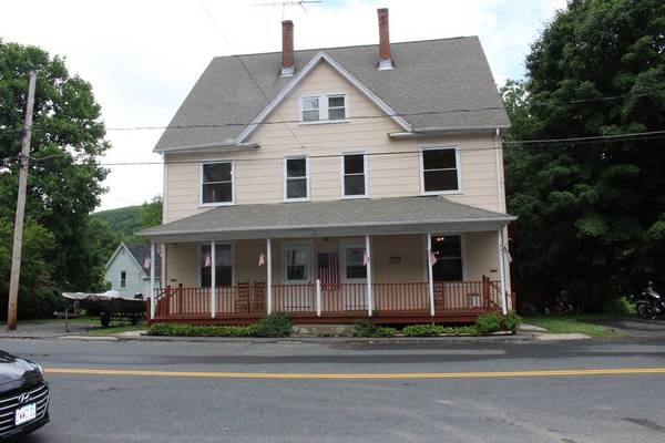 Russell, MA 01071,321 Woronoco Rd