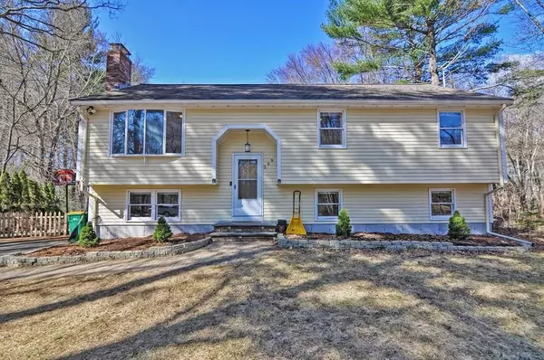 569 Ware St, Mansfield, MA 02048