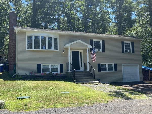 64 Howland Rd, Freetown, MA 02702