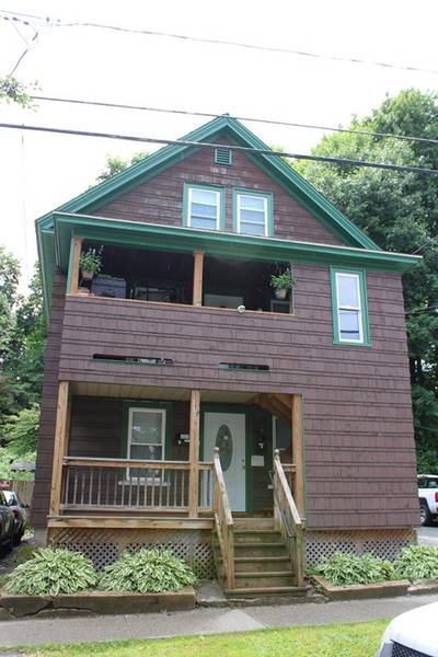 117 L St, Montague, MA 01376