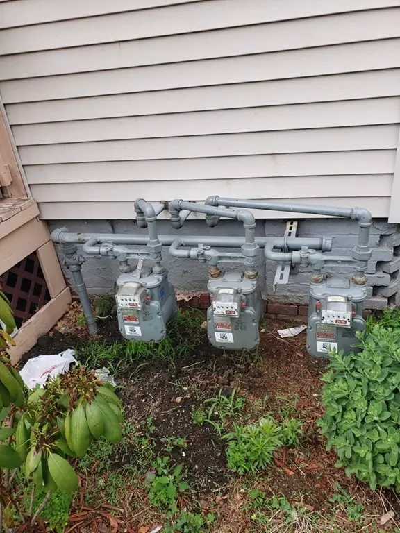 Springfield, MA 01151,266-268 Main St