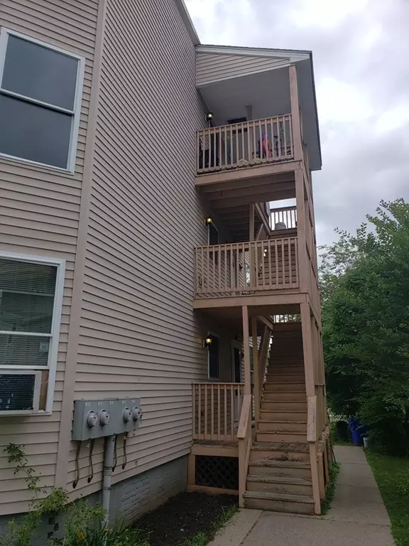 Springfield, MA 01151,266-268 Main St