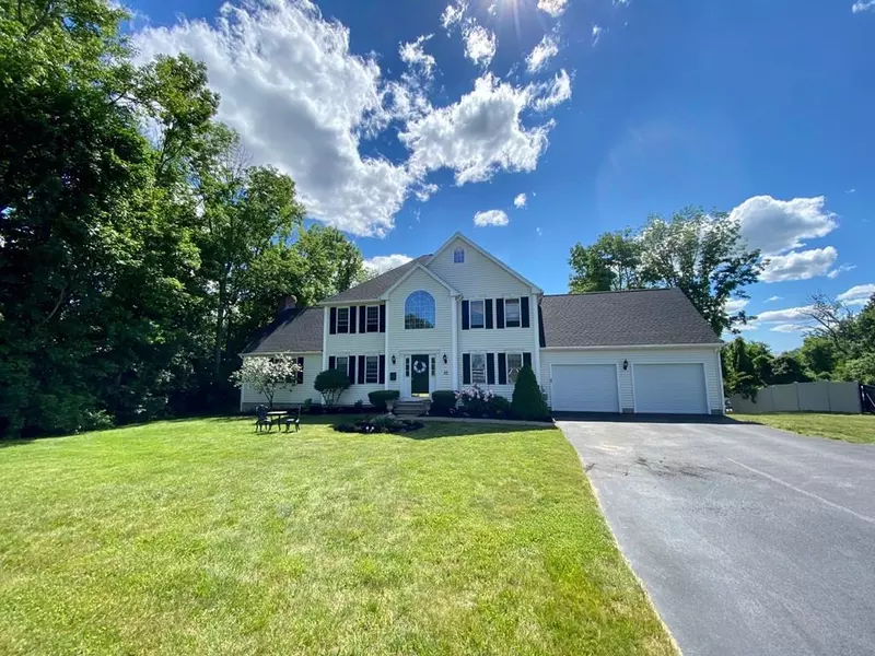 65 Fiske Hill Rd, Sturbridge, MA 01566