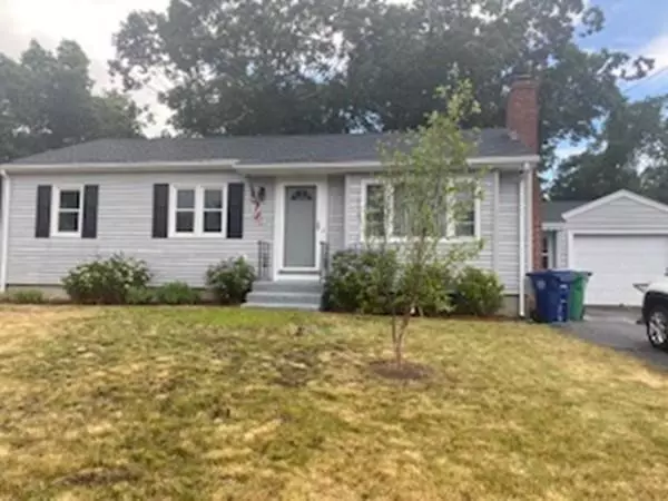 64 Anchorage Rd, Warwick, RI 02889